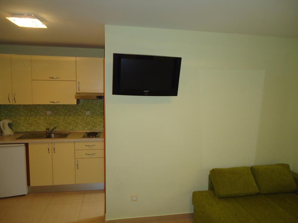 Villa Grgo Apartments Tučepi Szoba fotó