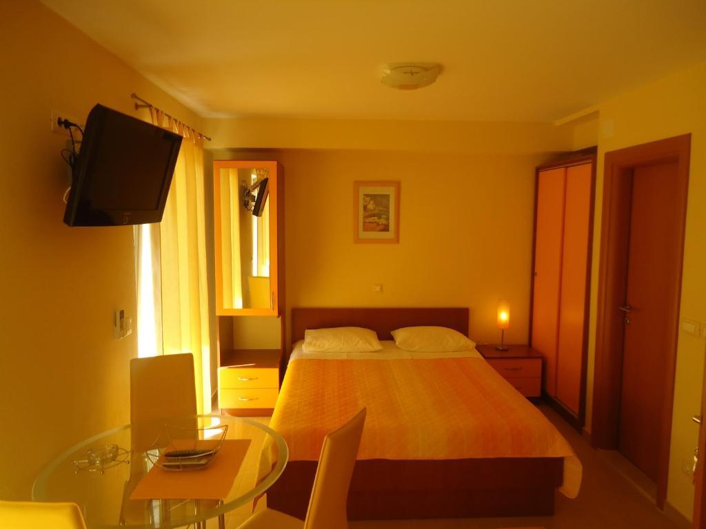 Villa Grgo Apartments Tučepi Szoba fotó