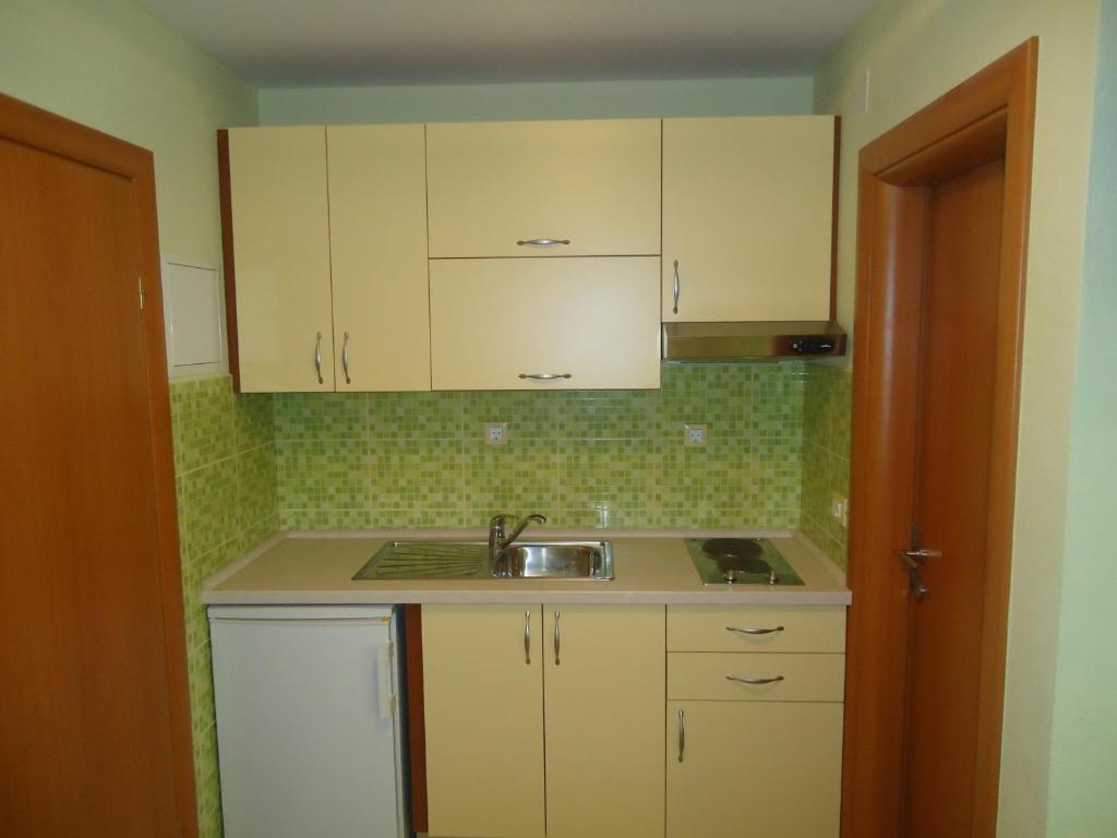 Villa Grgo Apartments Tučepi Szoba fotó