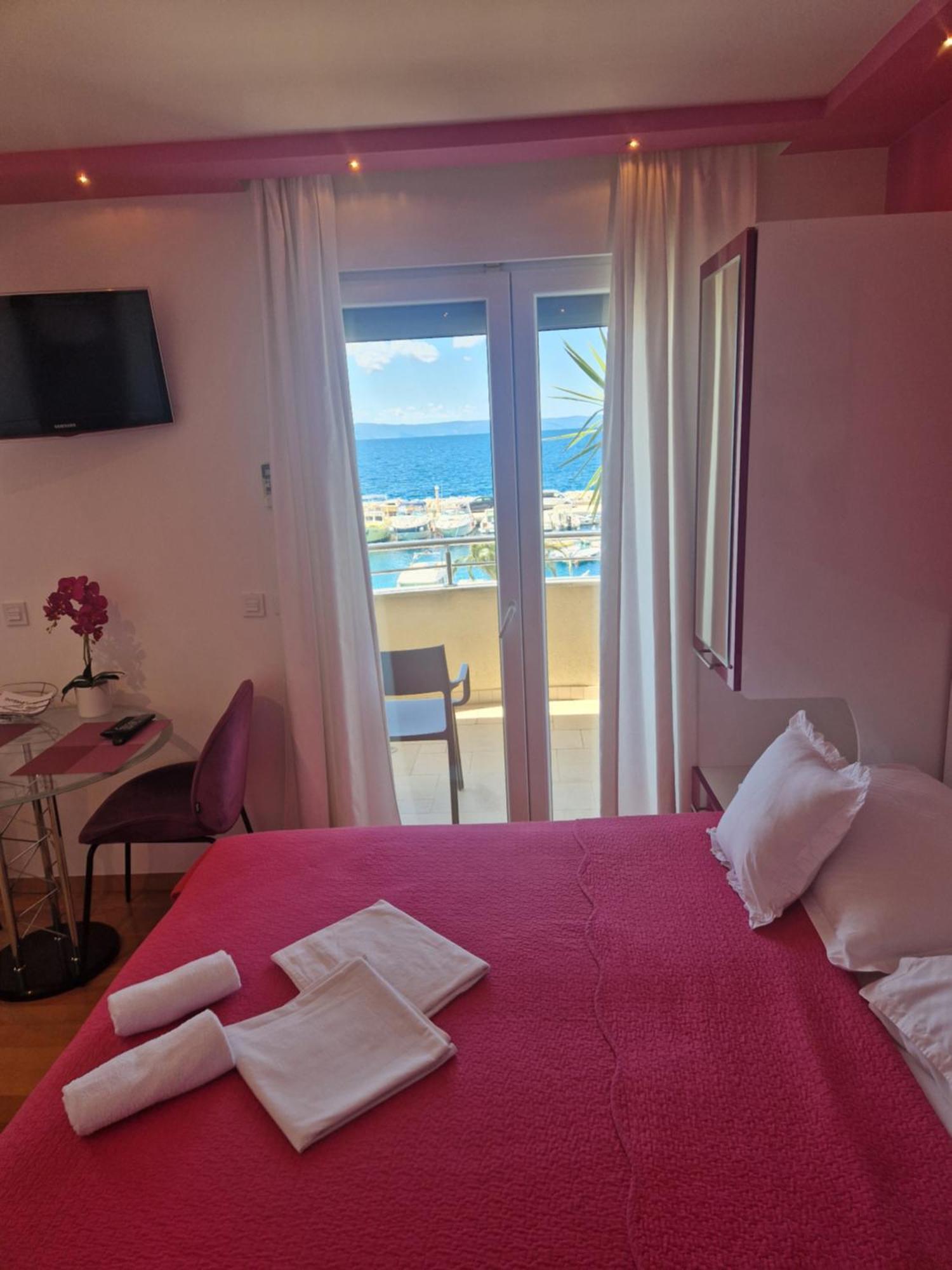 Villa Grgo Apartments Tučepi Kültér fotó