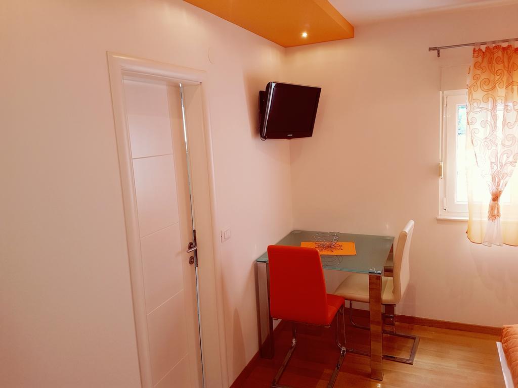 Villa Grgo Apartments Tučepi Kültér fotó